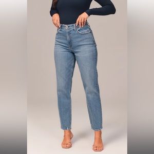 Abercrombie & Fitch Mom Jean